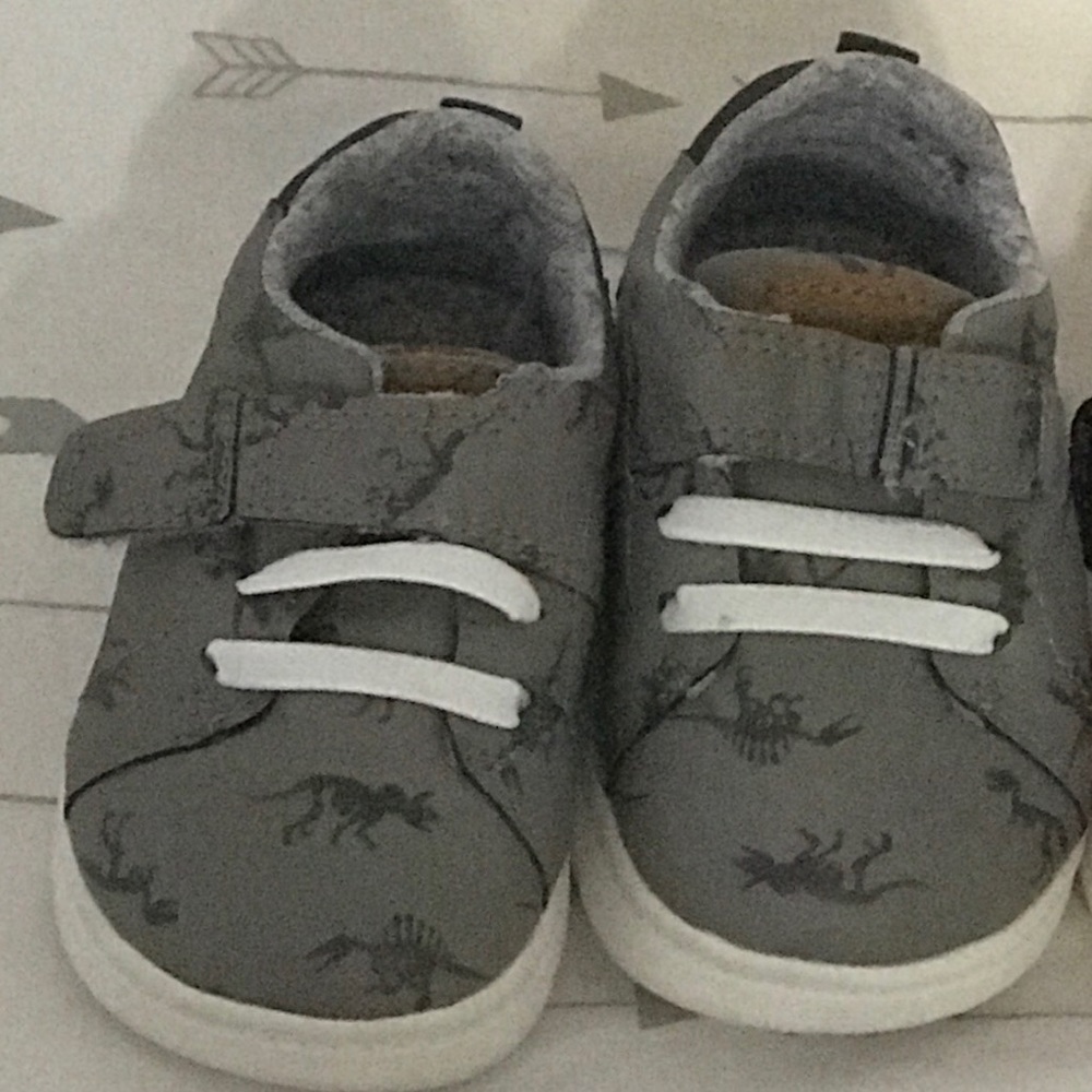 Carters every step shoes